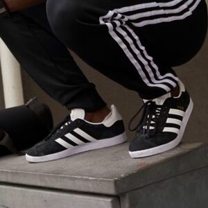 Adidas Gazelle Sneakers (women’s 10.5)